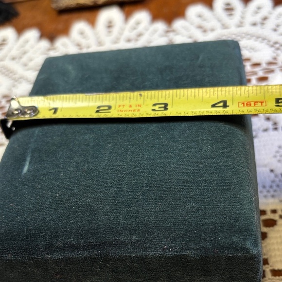 Godinger Silver plated Salt and Pepper Shakers - Picture 9 of 11